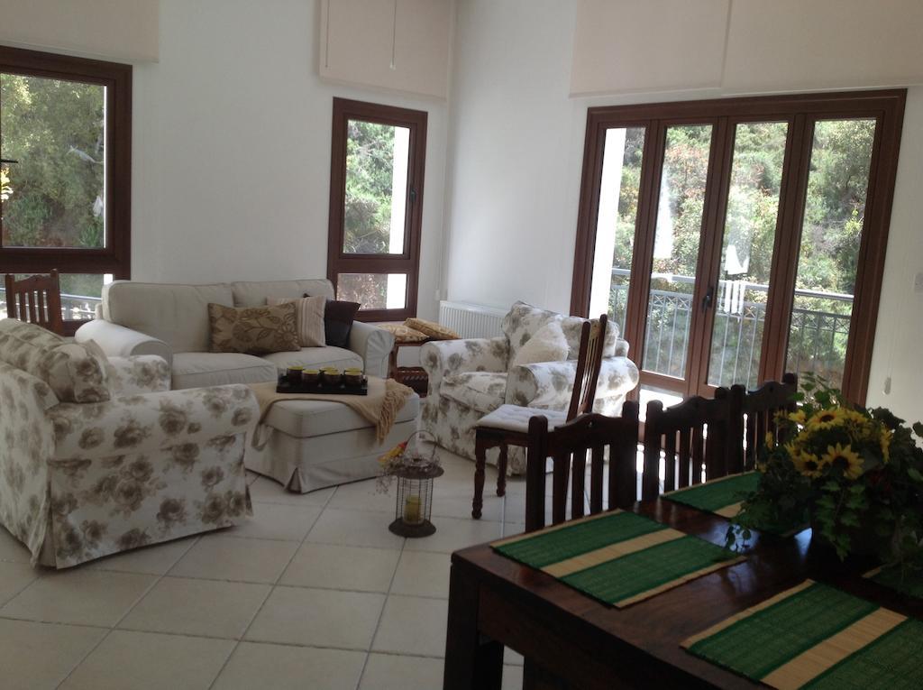 Ta Spitakia Tis Theodosias Apartment Kalopanagiotis Room photo
